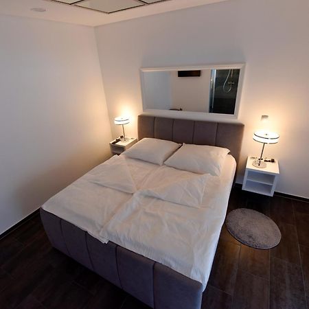 Apartmani I Bungalovi Trojka Banja Luka Zimmer foto