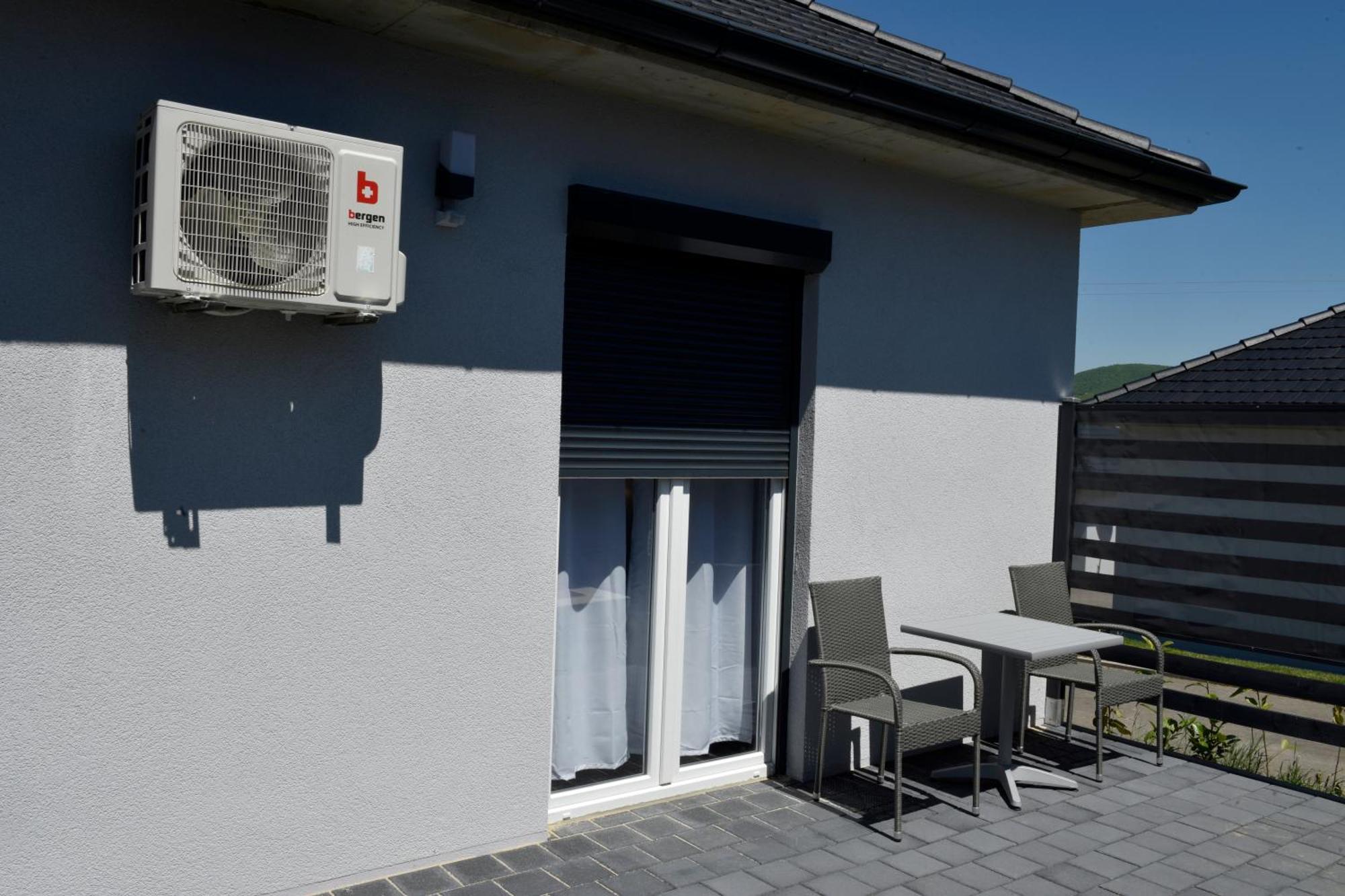 Apartmani I Bungalovi Trojka Banja Luka Zimmer foto
