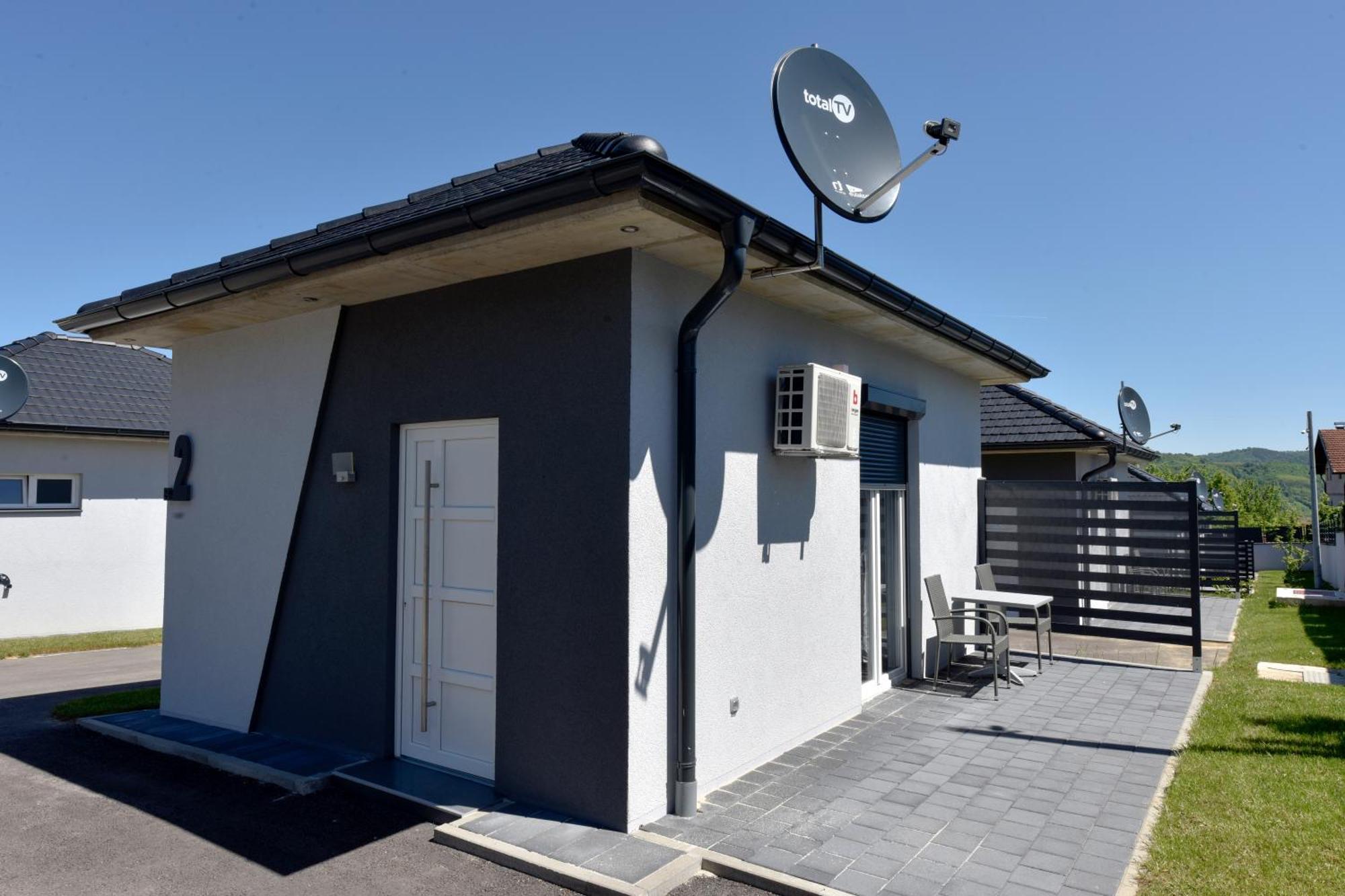 Apartmani I Bungalovi Trojka Banja Luka Zimmer foto